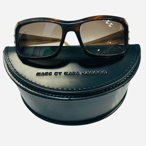 Marc Jacobs Brown Tortoiseshell Polarized Women's Sunglasses + Case Y2K